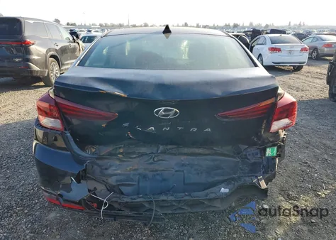 2019 Hyundai Elantra Sel z USA, uszkodzony, nr VIN 5NPD84LF2KH488536